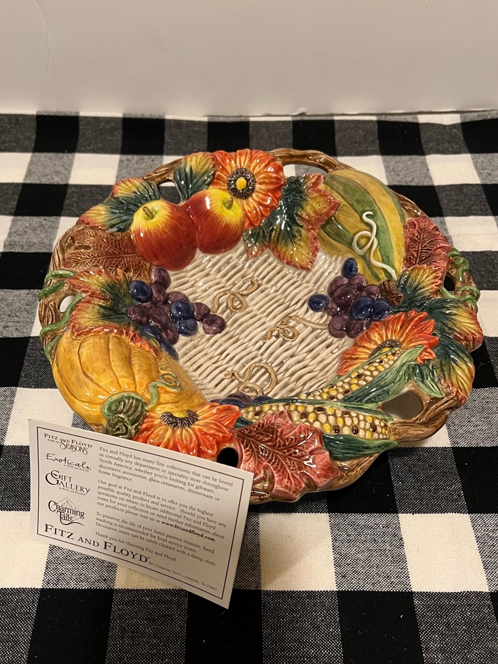 NWT FITZ & FLOYD AUTUMN BOUNTY SERVING BOWL.